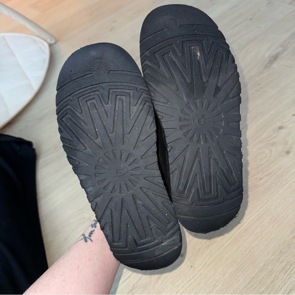 UGG Tazz Slippers - Picture 2 of 15